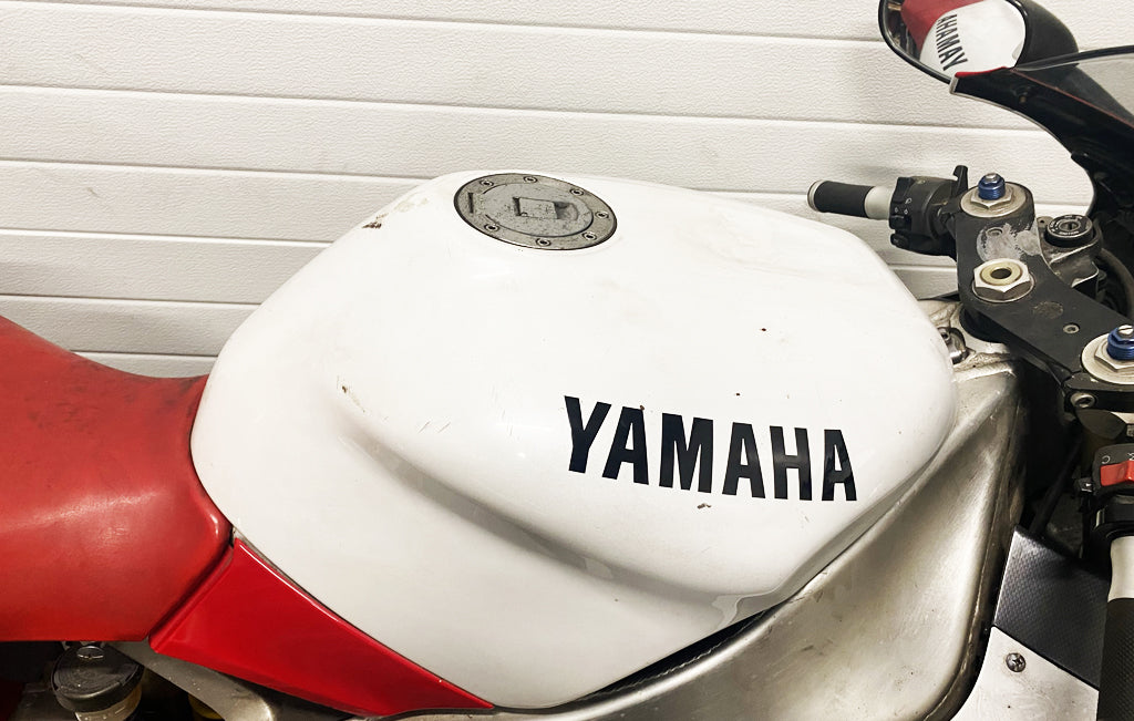 Yamaha r1 gas sale tank