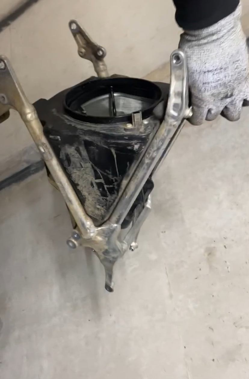 HONDA CRF 450R - AIRBOX