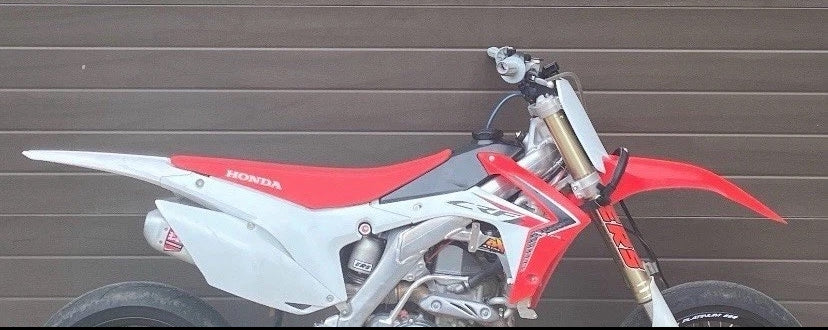 HONDA CRF 450R - PLASTICS (Red & White)